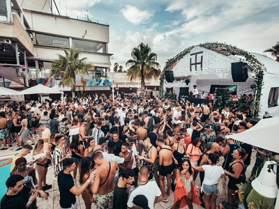 go beach club barcelona